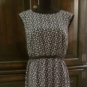 Sleeveless pull-on dress